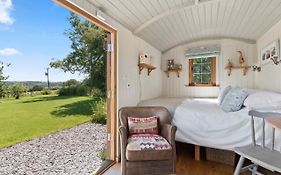 Cromwell'S Hideaway